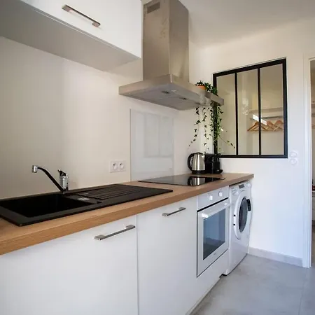 Apartment 3pieces Au Centre D'antibes